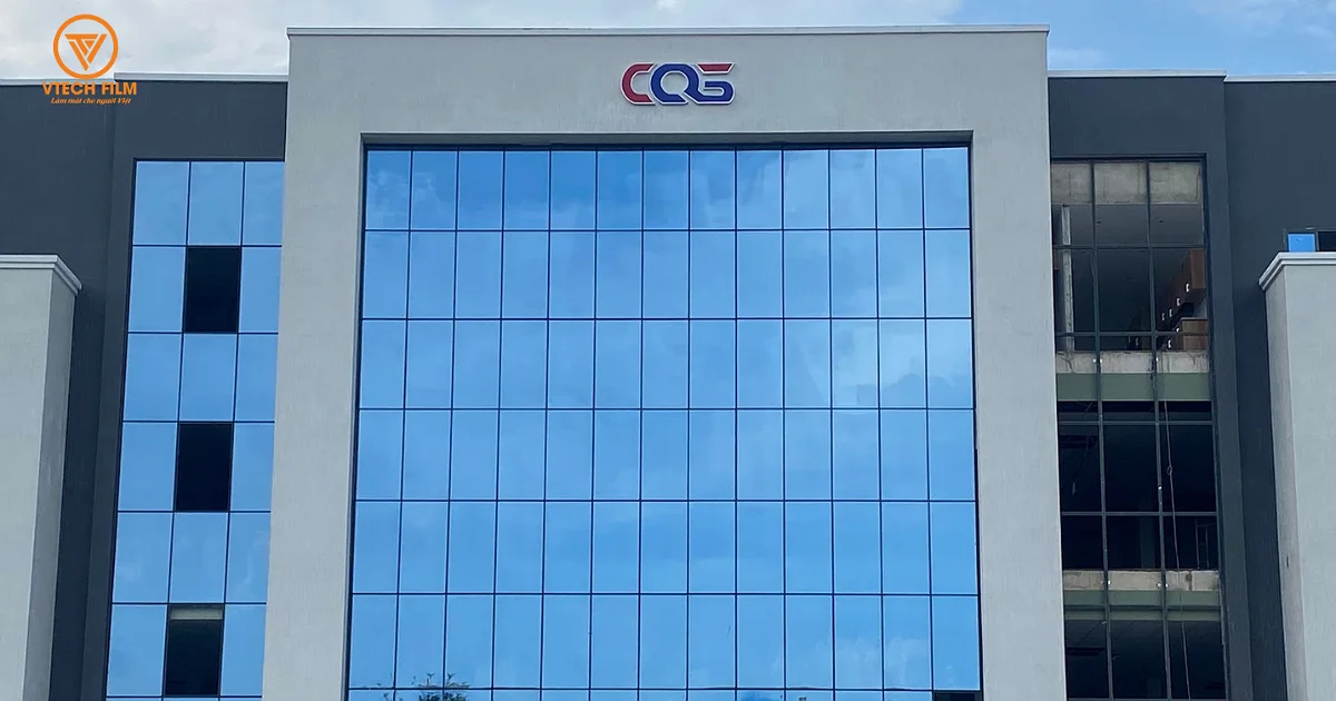 Dán phim cách nhiệt Blue Silver Công ty cổ phần đúc chính xác C.Q.S MAY'S