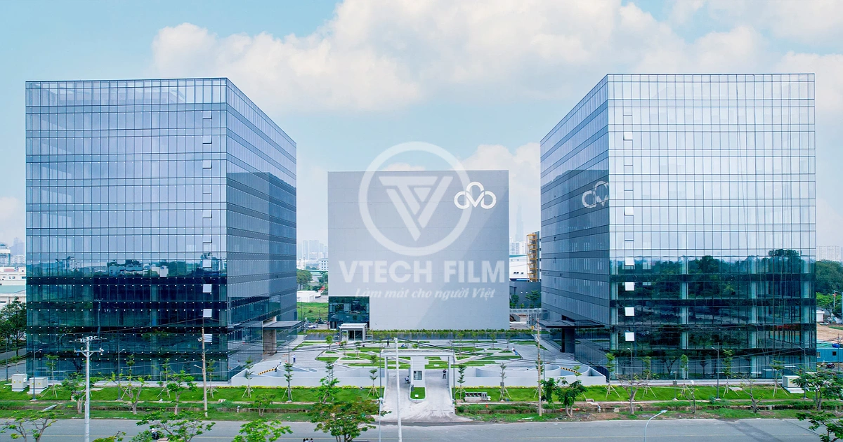 Toàn cảnh CMC Creative Space sau khi dán phim cách nhiệt văn phòng quận 7