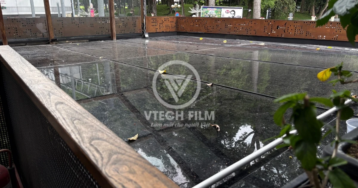 Sau khi dán phim cách nhiệt giếng trời quận 7 bằng VT0586